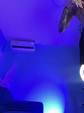 Courtney gonet online show from October 24, 12:26 pm