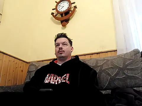 Jose HotLatino online show from February 6, 8:32 am