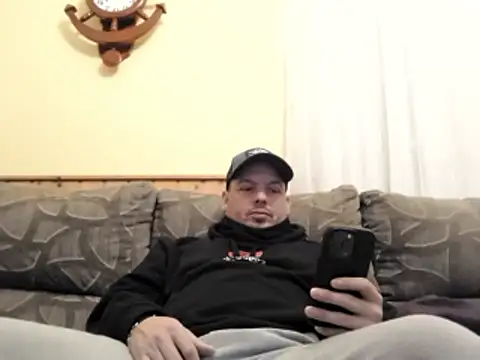 Jose HotLatino online show from January 17, 4:32 pm