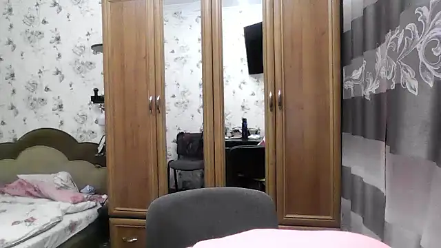 Snapshot of SophieNightAh chatting on January 14, 5:16 pm SophieNightAh online show from January 14, 5:16 pm