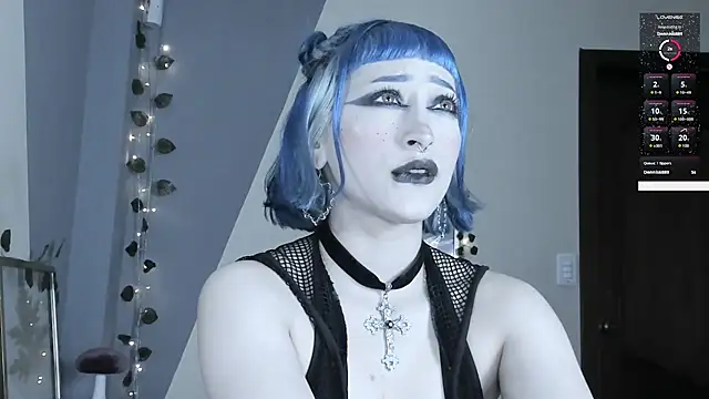 BlueBerry     online show from September 29, 9:31 pm