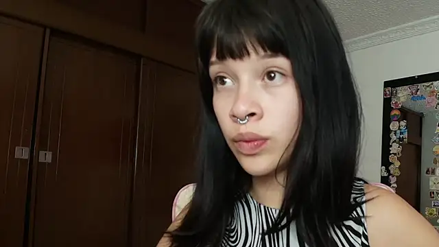 Snapshot of Marceline_0 chatting on January 9, 12:57 am Marceline 0 online show from January 9, 12:57 am