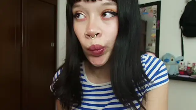 Snapshot of Marceline_0 chatting on December 26, 11:46 pm Marceline 0 online show from December 26, 11:46 pm