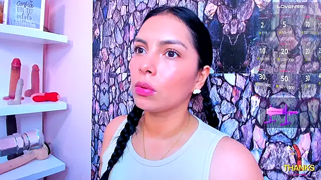 evelinn belen online show from November 12, 1:15 pm