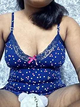 HangdogBeggary online show from July 6, 12:12 pm