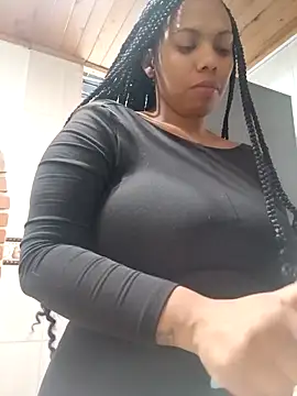 lia mariana online show from November 1, 8:57 pm