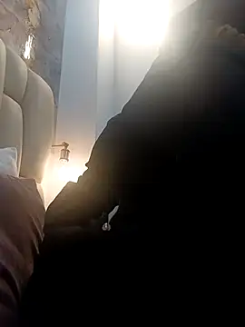 lia mariana online show from March 17, 3:42 am