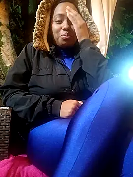 lia mariana online show from March 28, 3:29 am