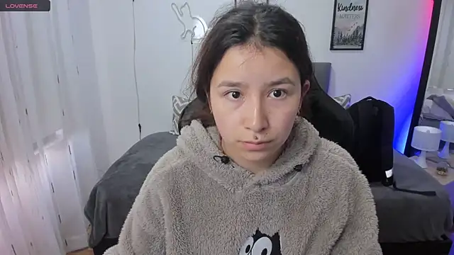 Snapshot of Amy_joones chatting on October 9, 12:06 pm Amy joones online show from October 9, 12:06 pm