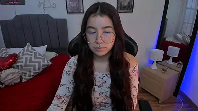 Amy joones online show from February 4, 12:11 pm