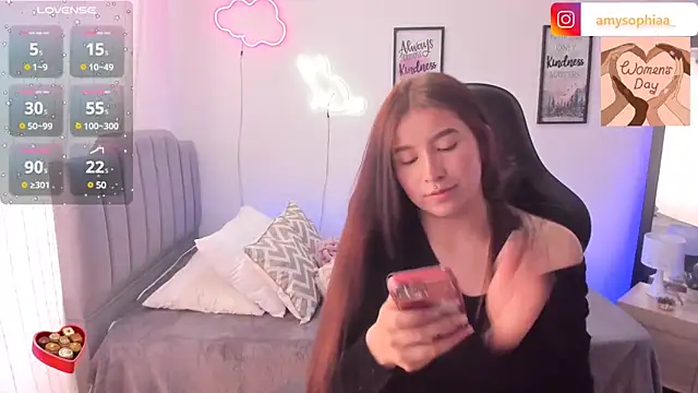 Snapshot of Amy_joones chatting on March 8, 4:39 pm Amy joones online show from March 8, 4:39 pm