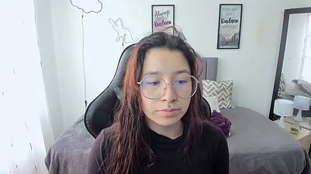 Snapshot of Amy_joones chatting on October 18, 2:08 pm Amy joones online show from October 18, 2:08 pm