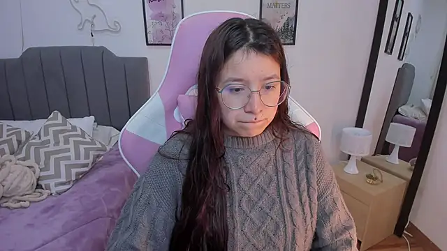 Amy joones online show from March 20, 11:11 am