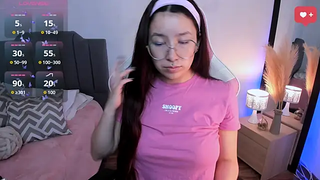 Amy joones online show from April 23, 11:27 am