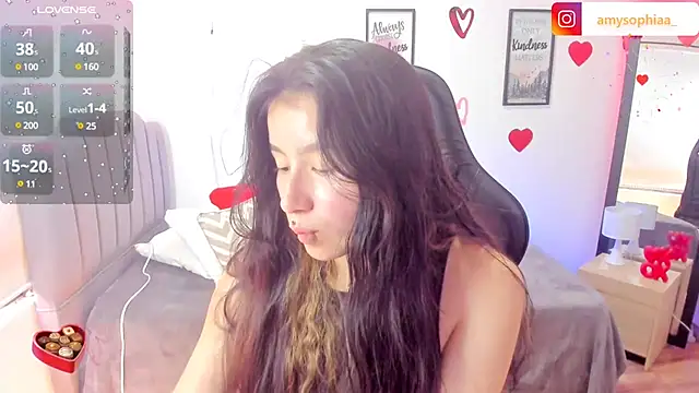 Snapshot of Amy_joones chatting on February 20, 4:47 pm Amy joones online show from February 20, 4:47 pm