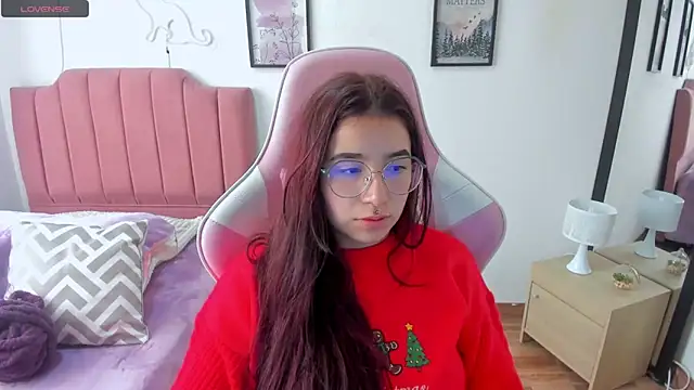 Amy joones online show from December 20, 3:04 pm