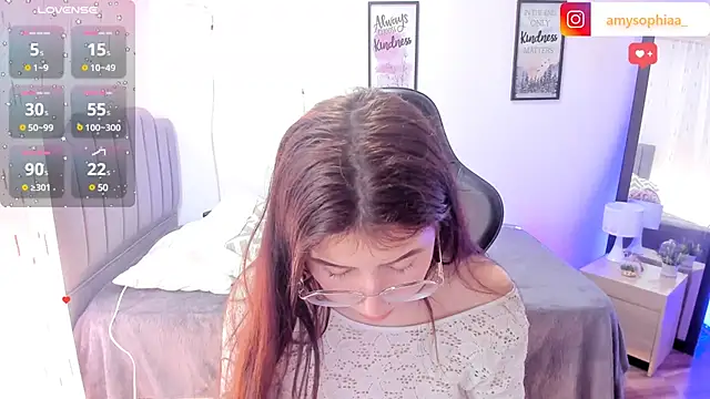 Snapshot of Amy_joones chatting on March 18, 4:50 pm Amy joones online show from March 18, 4:50 pm