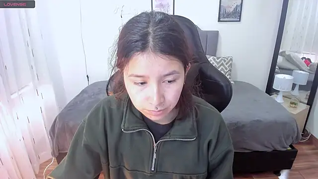 Snapshot of Amy_joones chatting on October 1, 12:31 pm Amy joones online show from October 1, 12:31 pm