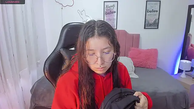 Amy joones online show from November 8, 12:42 pm