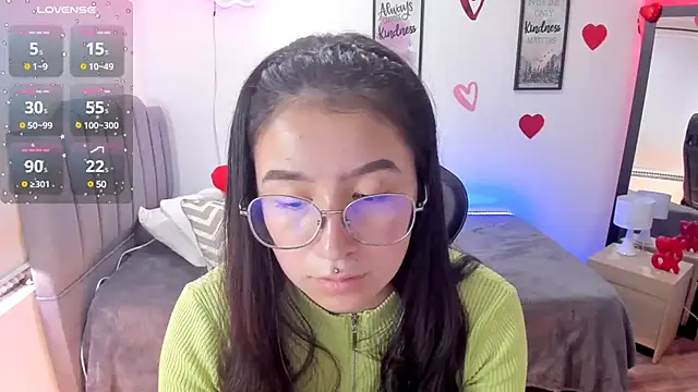 Snapshot of Amy_joones chatting on February 19, 4:44 pm Amy joones online show from February 19, 4:44 pm