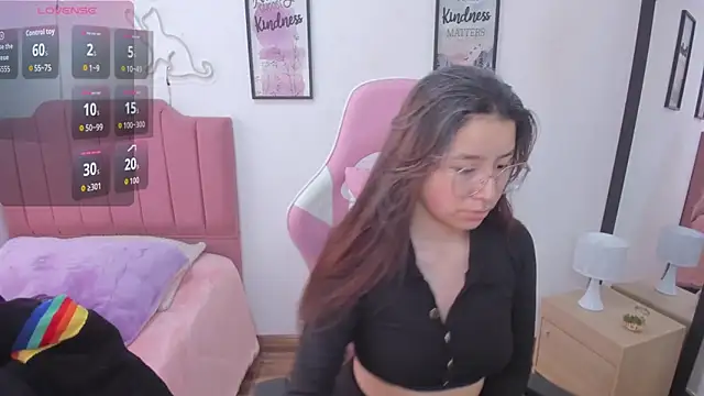 Amy joones online show from November 26, 12:38 pm