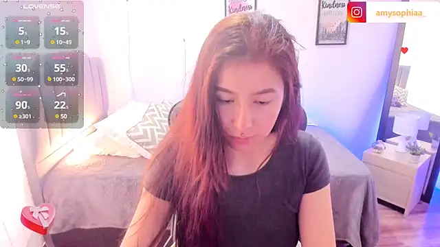 Snapshot of Amy_joones chatting on March 3, 4:36 pm Amy joones online show from March 3, 4:36 pm