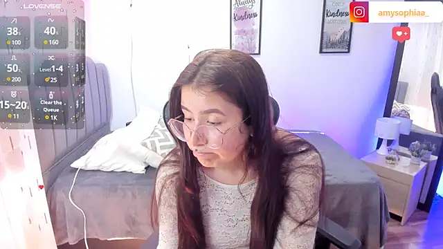 Snapshot of Amy_joones chatting on March 18, 7:55 pm Amy joones online show from March 18, 7:55 pm