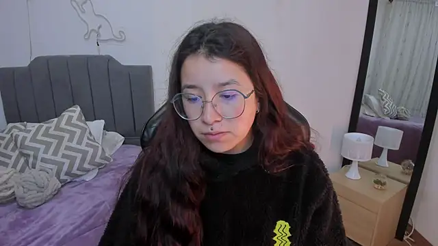 Amy joones online show from March 24, 11:10 am