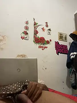 PAUBRASILEIRORJ online show from February 25, 2:58 pm