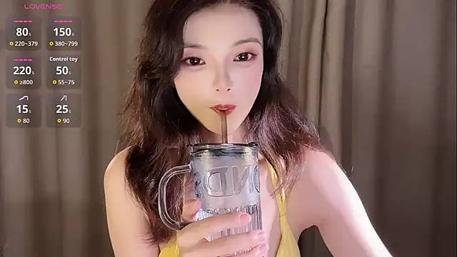 --xixi-- online show from July 11, 8:42 pm