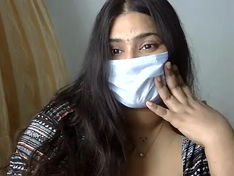 cutelady65 online show from April 3, 4:13 pm
