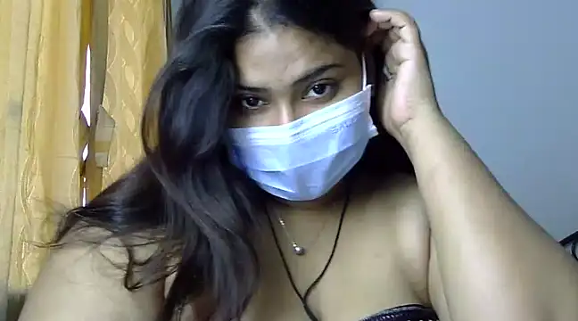 cutelady65 online show from January 4, 7:24 am