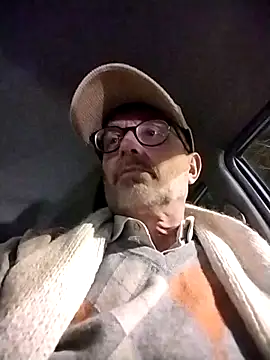 Snapshot of MadProfessor chatting on March 3, 6:46 pm MadProfessor online show from March 3, 6:46 pm