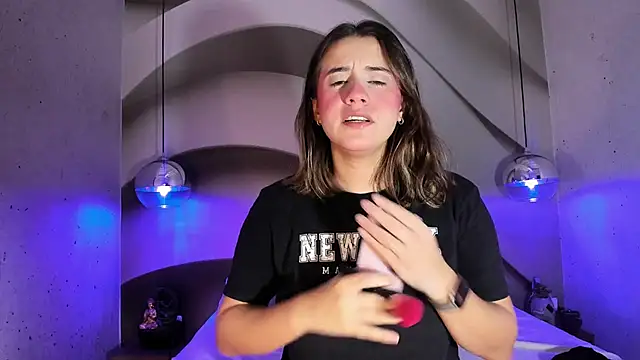 Snapshot of LanaHerondale chatting on March 8, 8:44 am LanaHerondale online show from March 8, 8:44 am