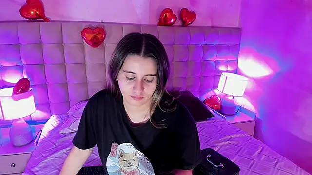 Snapshot of LanaHerondale chatting on February 18, 2:38 pm LanaHerondale online show from February 18, 2:38 pm