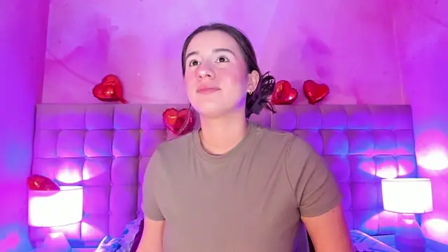 Snapshot of LanaHerondale chatting on February 23, 3:24 am LanaHerondale online show from February 23, 3:24 am