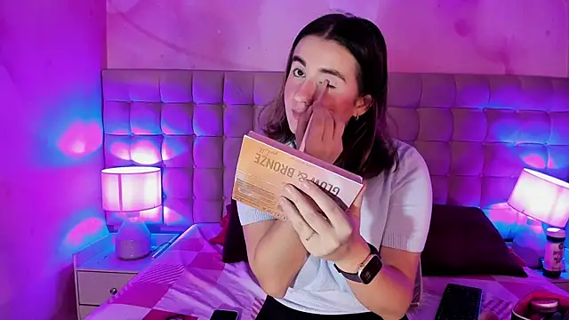 Snapshot of LanaHerondale chatting on February 11, 9:31 am LanaHerondale online show from February 11, 9:31 am