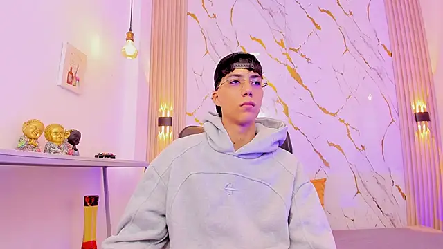 Nikolay Gregori online show from February 10, 3:38 am