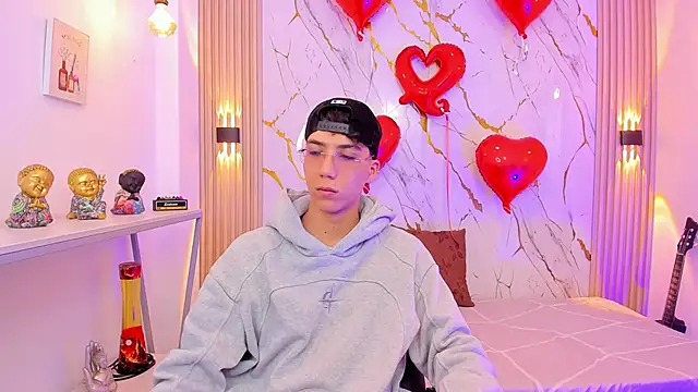 Nikolay Gregori online show from February 16, 4:22 am