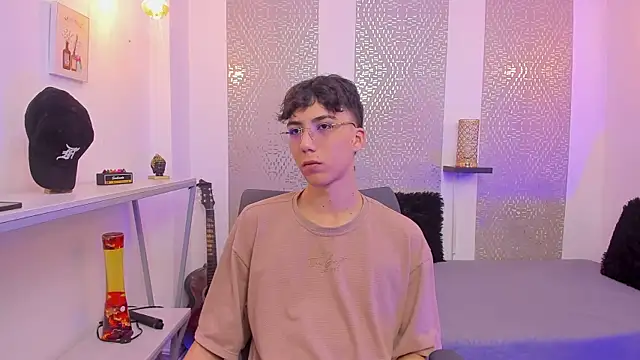 Snapshot of Nikolay_Gregori chatting on October 30, 4:11 am Nikolay Gregori online show from October 30, 4:11 am