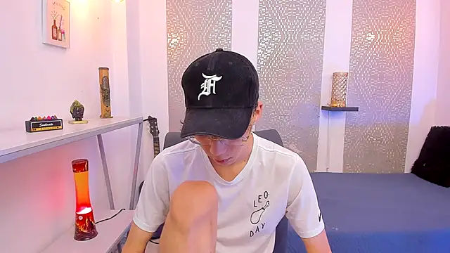 Snapshot of Nikolay_Gregori chatting on December 3, 5:08 am Nikolay Gregori online show from December 3, 5:08 am