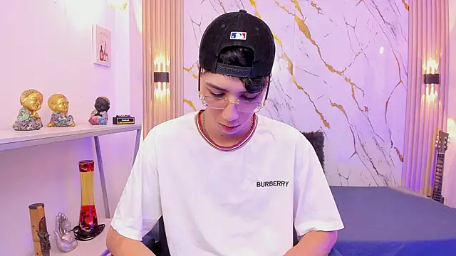 Nikolay Gregori online show from March 19, 4:34 am