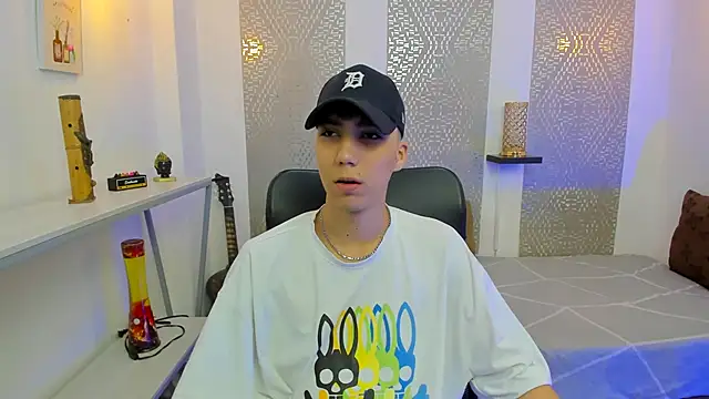 Snapshot of Nikolay_Gregori chatting on October 27, 4:13 am Nikolay Gregori online show from October 27, 4:13 am