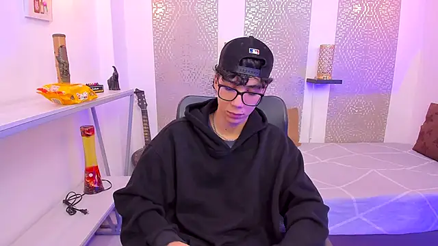 Snapshot of Nikolay_Gregori chatting on October 21, 4:56 am Nikolay Gregori online show from October 21, 4:56 am