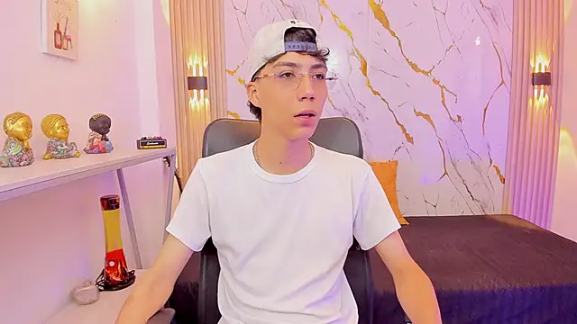 Nikolay Gregori online show from February 5, 4:19 am