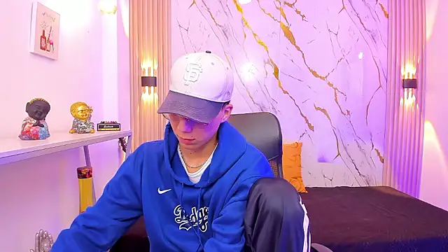 Nikolay Gregori online show from January 15, 4:16 am