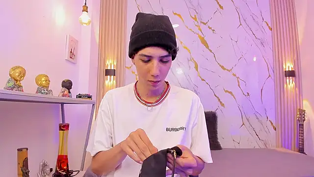 Nikolay Gregori online show from April 3, 4:30 am