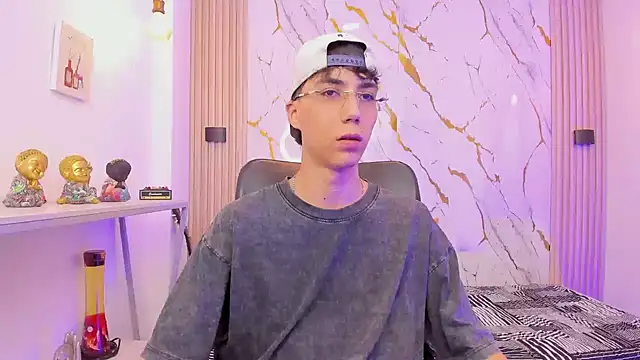 Nikolay Gregori online show from February 6, 4:08 am