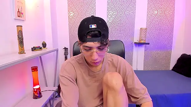 Snapshot of Nikolay_Gregori chatting on November 24, 4:23 am Nikolay Gregori online show from November 24, 4:23 am