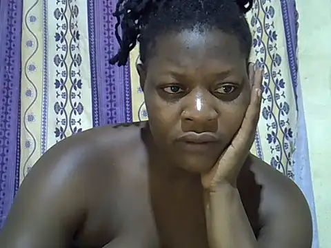 Snapshot of teresita_02 chatting on July 10, 10:04 am teresita 02 online show from July 10, 10:04 am